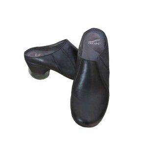 Comfy Black Leather Dansko Slip On Clogs in Size EU 40